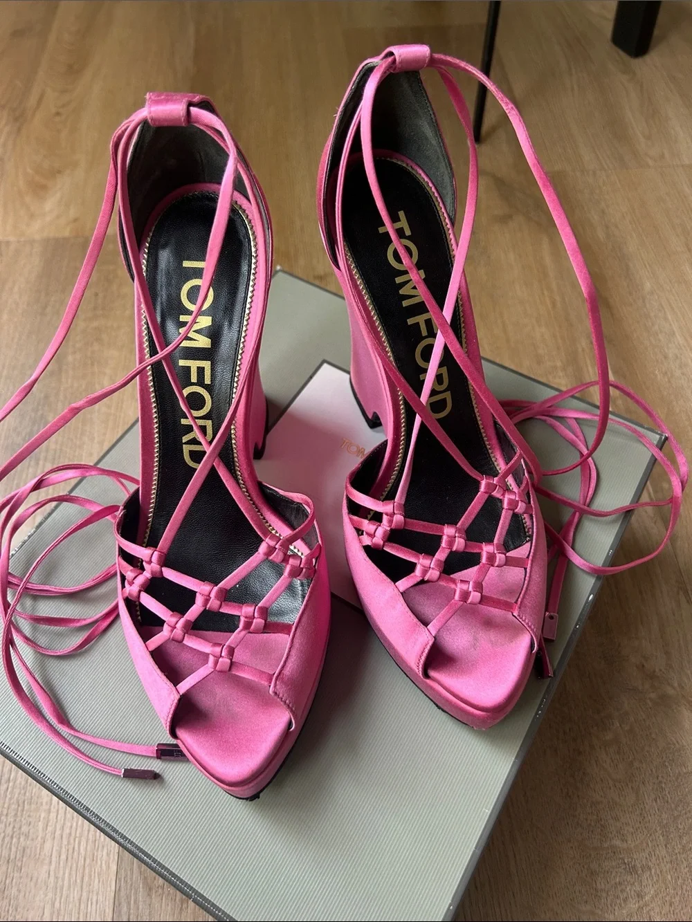 Tom Ford Fuchsia Pink Satin Lace-Up Platform Wedges Heels